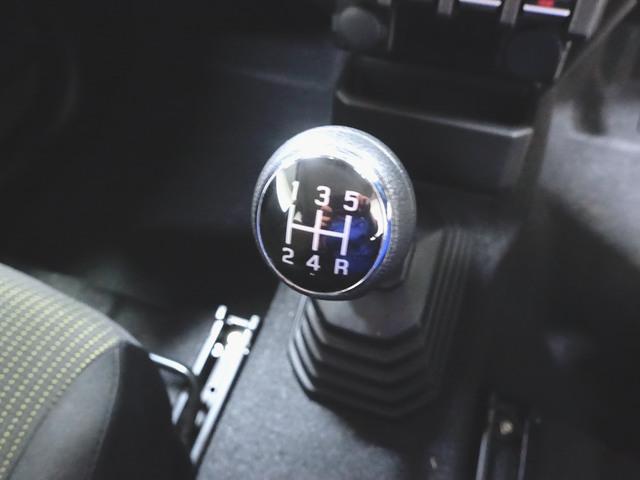 ジムニー 4WD XC シートヒーター トランクスルー 音楽プレーヤー接続 Bluetooth接続 ETC LEDヘッドライト バックモニター 盗難防止 衝突被害軽減ブレーキ 横滑り防止装置 クルーズコントロール(19枚目)