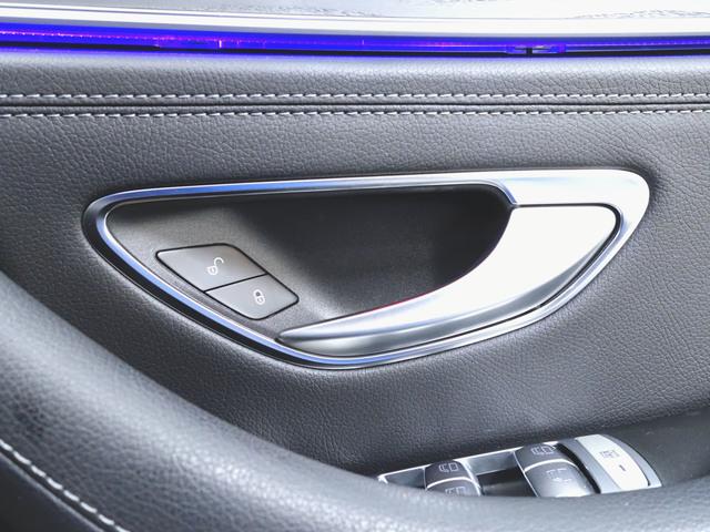 Ｅクラス Ｅ２００　アバンギャルド　ＡＭＧライン　エクスクルーシブパッケージ　シートヒーター　パワーシート　トランクスルー　フロアマット　コネクテッド機能　ナビ　音楽プレーヤー接続　Ｂｌｕｅｔｏｏｔｈ接続　ＴＶ　ＥＴＣ　ＬＥＤヘッドライト（23枚目）