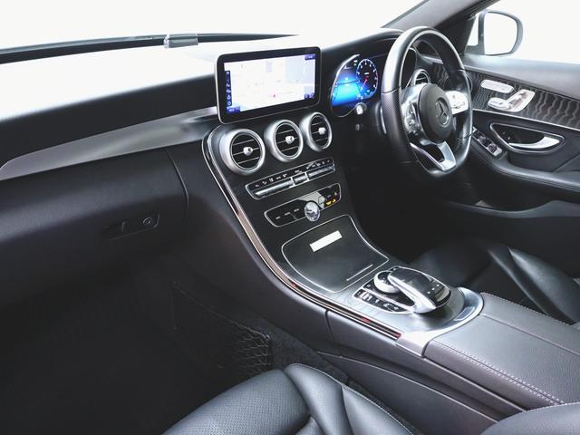 Ｃクラス Ｃ２００　ローレウスエディション　スポーツプラスパッケージ　シートヒーター　パワーシート　トランクスルー　フロアマット　コネクテッド機能　ナビ　音楽プレーヤー接続　Ｂｌｕｅｔｏｏｔｈ接続　ＴＶ　ＥＴＣ　ＬＥＤヘッドライト（11枚目）