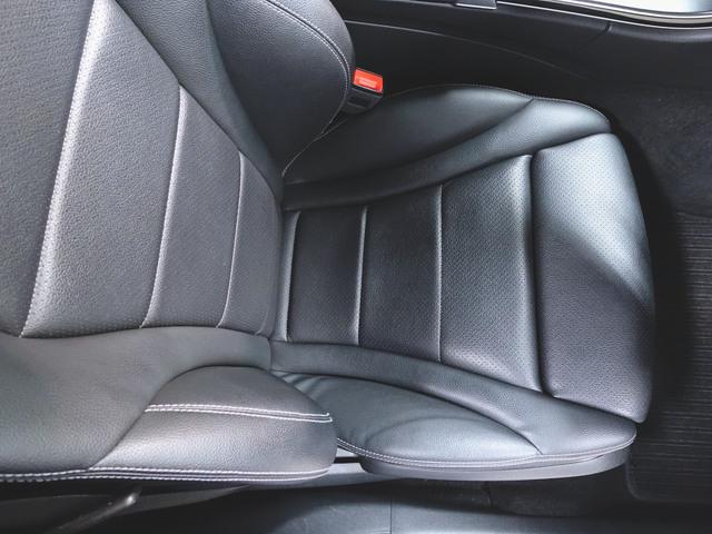 Ｃクラス Ｃ２００　ローレウスエディション　スポーツプラスパッケージ　シートヒーター　パワーシート　トランクスルー　フロアマット　コネクテッド機能　ナビ　音楽プレーヤー接続　Ｂｌｕｅｔｏｏｔｈ接続　ＴＶ　ＥＴＣ　ＬＥＤヘッドライト（25枚目）