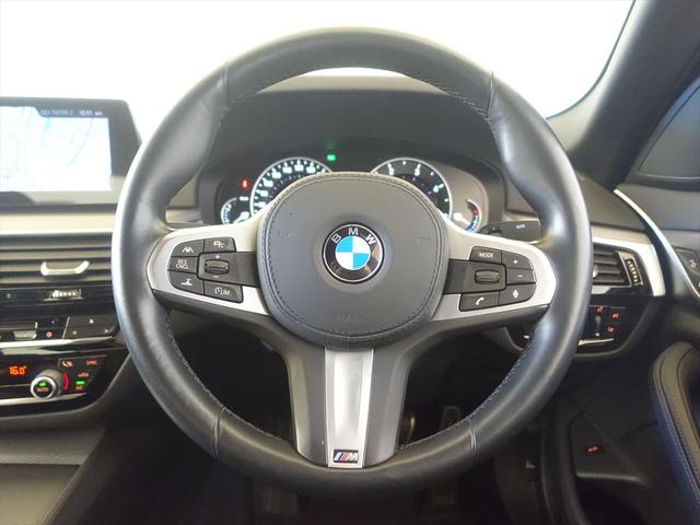 5シリーズ 523d xDrive Mスポーツ エディションジョイ+ パワーシート トランクスルー フロアマット コネクテッド機能 ナビ CD ミュージックサーバー 音楽プレーヤー接続 Bluetooth接続 TV DVD再生 ETC LEDヘッドライト バックモニター(17枚目)