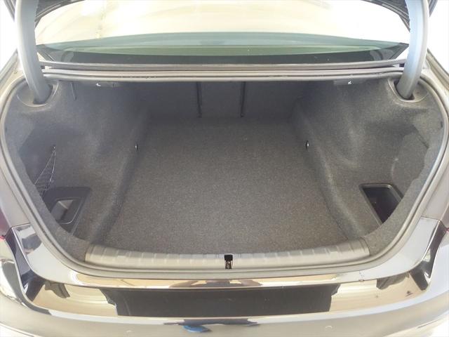 5シリーズ 523d xDrive Mスポーツ エディションジョイ+ パワーシート トランクスルー フロアマット コネクテッド機能 ナビ CD ミュージックサーバー 音楽プレーヤー接続 Bluetooth接続 TV DVD再生 ETC LEDヘッドライト バックモニター(23枚目)