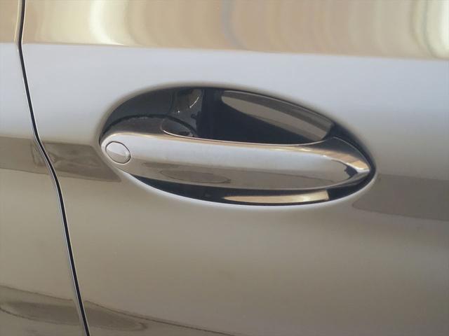 5シリーズ 523d xDrive Mスポーツ エディションジョイ+ パワーシート トランクスルー フロアマット コネクテッド機能 ナビ CD ミュージックサーバー 音楽プレーヤー接続 Bluetooth接続 TV DVD再生 ETC LEDヘッドライト バックモニター(24枚目)