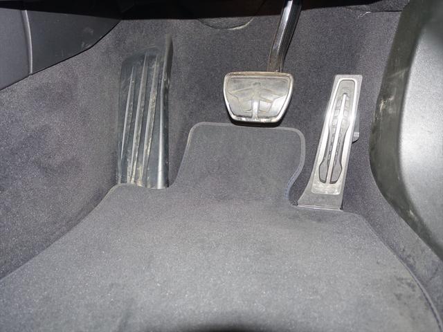 5シリーズ 523d xDrive Mスポーツ エディションジョイ+ パワーシート トランクスルー フロアマット コネクテッド機能 ナビ CD ミュージックサーバー 音楽プレーヤー接続 Bluetooth接続 TV DVD再生 ETC LEDヘッドライト バックモニター(25枚目)