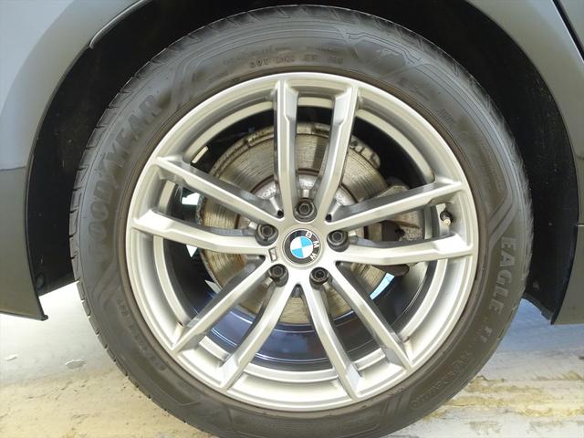 5シリーズ 523d xDrive Mスポーツ エディションジョイ+ パワーシート トランクスルー フロアマット コネクテッド機能 ナビ CD ミュージックサーバー 音楽プレーヤー接続 Bluetooth接続 TV DVD再生 ETC LEDヘッドライト バックモニター(32枚目)