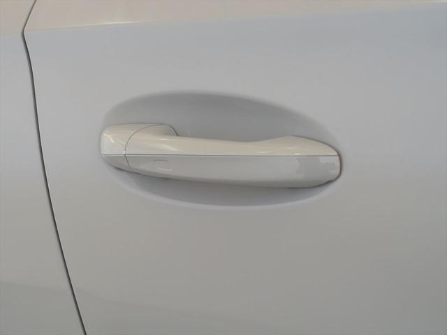 GLE GLE53 4MATIC+ クーペ シートヒーター シートエアコン パワーシート トランクスルー フロアマット コネクテッド機能 ナビ 音楽プレーヤー接続 Bluetooth接続 TV ETC サンルーフ・ガラスルーフ(27枚目)