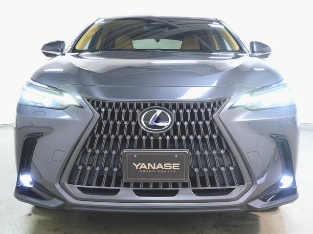 NX NX350h バージョンL シートヒーター シートエアコン パワーシート トランクスルー フロアマット ナビ CD 音楽プレーヤー接続 Bluetooth接続 TV DVD再生 ETC LEDヘッドライト 電動リアゲート(2枚目)