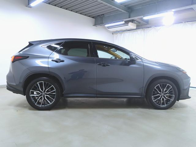NX NX350h バージョンL シートヒーター シートエアコン パワーシート トランクスルー フロアマット ナビ CD 音楽プレーヤー接続 Bluetooth接続 TV DVD再生 ETC LEDヘッドライト 電動リアゲート(8枚目)