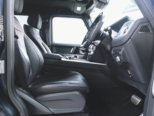 Gクラス G63 AMGレザーエクスクルーシブパッケージ AMGカーボンファイバーインテリアトリム シートヒーター シートエアコン パワーシート トランクスルー フロアマット コネクテッド機能 ナビ 音楽プレーヤー接続 Bluetooth接続 TV ETC(23枚目)