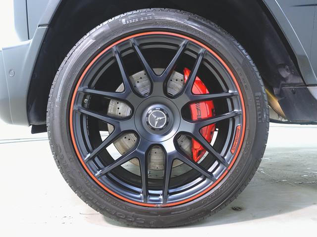 Gクラス G63 AMGレザーエクスクルーシブパッケージ AMGカーボンファイバーインテリアトリム シートヒーター シートエアコン パワーシート トランクスルー フロアマット コネクテッド機能 ナビ 音楽プレーヤー接続 Bluetooth接続 TV ETC(33枚目)