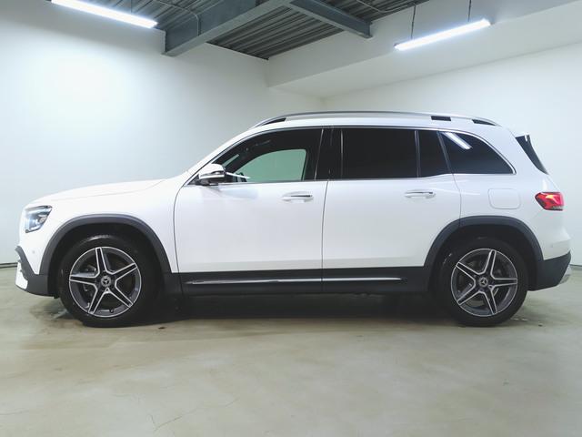 GLB GLB200 d AMGライン ナビゲーションパッケージ シートヒーター パワーシート 3列シート トランクスルー フロアマット コネクテッド機能 ナビ 音楽プレーヤー接続 Bluetooth接続 TV ETC LEDヘッドライト(4枚目)