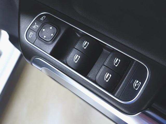 GLB GLB200 d AMGライン ナビゲーションパッケージ シートヒーター パワーシート 3列シート トランクスルー フロアマット コネクテッド機能 ナビ 音楽プレーヤー接続 Bluetooth接続 TV ETC LEDヘッドライト(24枚目)