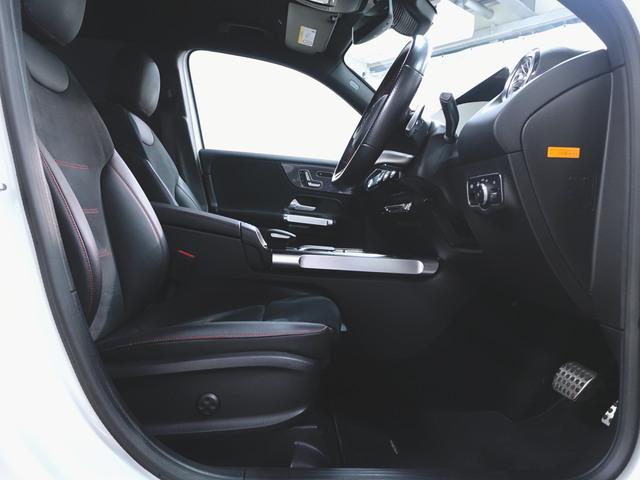 GLB GLB200 d AMGライン ナビゲーションパッケージ シートヒーター パワーシート 3列シート トランクスルー フロアマット コネクテッド機能 ナビ 音楽プレーヤー接続 Bluetooth接続 TV ETC LEDヘッドライト(25枚目)