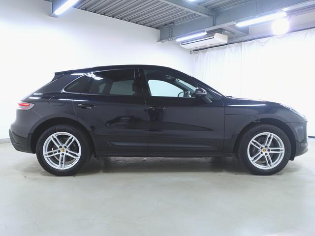 マカン マカン ベースグレード シートヒーター パワーシート トランクスルー フロアマット ナビ 音楽プレーヤー接続 Bluetooth接続 ETC LEDヘッドライト 電動リアゲート 全周囲カメラ フロントカメラ サイドカメラ(8枚目)