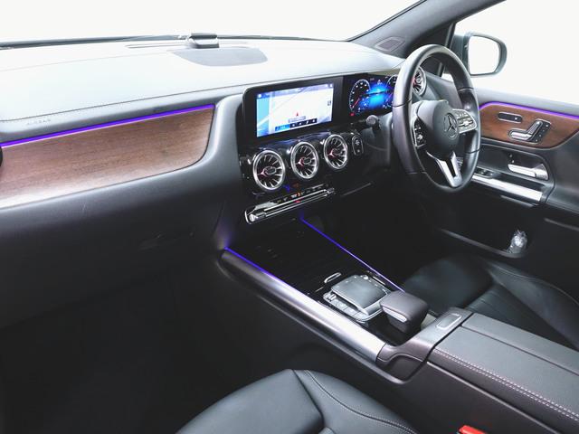 Bクラス B200 d アドバンスドサウンドシステム レザーエクスクルーシブパッケージ シートヒーター パワーシート トランクスルー フロアマット コネクテッド機能 ナビ 音楽プレーヤー接続 Bluetooth接続 ETC サンルーフ・ガラスルーフ(11枚目)