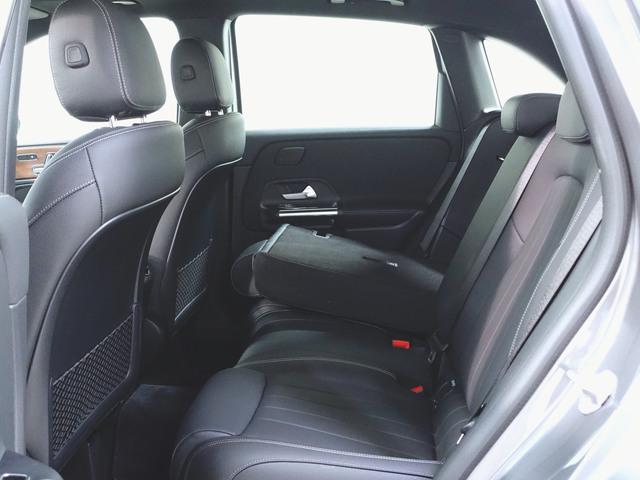 Bクラス B200 d アドバンスドサウンドシステム レザーエクスクルーシブパッケージ シートヒーター パワーシート トランクスルー フロアマット コネクテッド機能 ナビ 音楽プレーヤー接続 Bluetooth接続 ETC サンルーフ・ガラスルーフ(33枚目)