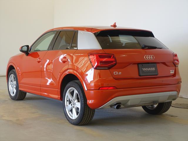 Ｑ２ １．０　ＴＦＳＩ　スポーツ　シートヒーター　トランクスルー　フロアマット　ナビ　ＣＤ　ミュージックサーバー　音楽プレーヤー接続　Ｂｌｕｅｔｏｏｔｈ接続　ＴＶ　ＤＶＤ再生　ＥＴＣ　ＬＥＤヘッドライト　バックモニター　盗難防止（4枚目）
