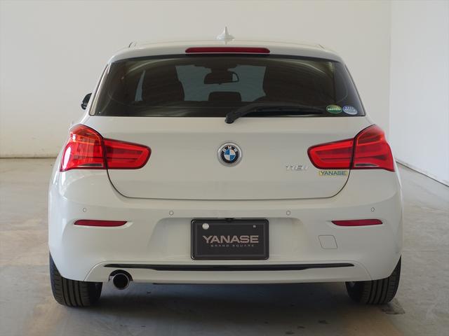 １シリーズ １１８ｉ　スポーツ　トランクスルー　フロアマット　コネクテッド機能　ナビ　ＣＤ　ミュージックサーバー　音楽プレーヤー接続　Ｂｌｕｅｔｏｏｔｈ接続　ＤＶＤ再生　ＥＴＣ　ＬＥＤヘッドライト　バックモニター　盗難防止（3枚目）