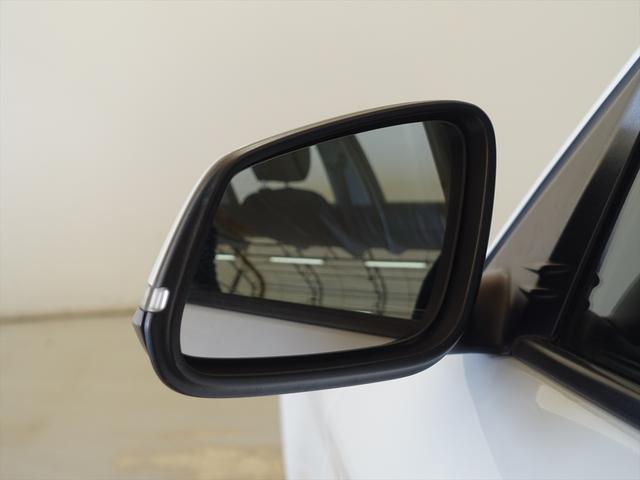 １シリーズ １１８ｉ　スポーツ　トランクスルー　フロアマット　コネクテッド機能　ナビ　ＣＤ　ミュージックサーバー　音楽プレーヤー接続　Ｂｌｕｅｔｏｏｔｈ接続　ＤＶＤ再生　ＥＴＣ　ＬＥＤヘッドライト　バックモニター　盗難防止（6枚目）