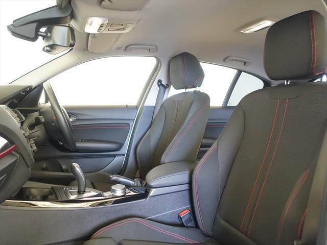 １シリーズ １１８ｉ　スポーツ　トランクスルー　フロアマット　コネクテッド機能　ナビ　ＣＤ　ミュージックサーバー　音楽プレーヤー接続　Ｂｌｕｅｔｏｏｔｈ接続　ＤＶＤ再生　ＥＴＣ　ＬＥＤヘッドライト　バックモニター　盗難防止（17枚目）