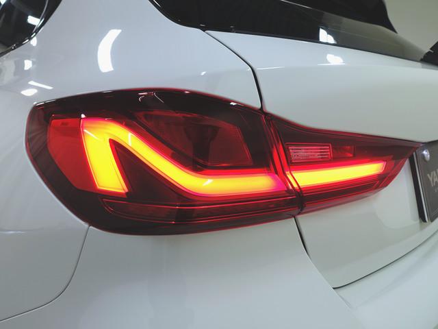 １シリーズ １１８ｄ　Ｍスポーツ　パワーシート　トランクスルー　フロアマット　ナビ　音楽プレーヤー接続　Ｂｌｕｅｔｏｏｔｈ接続　ＥＴＣ　ＬＥＤヘッドライト　電動リアゲート　バックモニター　盗難防止　衝突被害軽減ブレーキ　横滑り防止装置（5枚目）