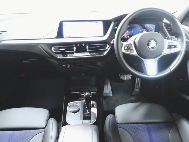 １シリーズ １１８ｄ　Ｍスポーツ　パワーシート　トランクスルー　フロアマット　ナビ　音楽プレーヤー接続　Ｂｌｕｅｔｏｏｔｈ接続　ＥＴＣ　ＬＥＤヘッドライト　電動リアゲート　バックモニター　盗難防止　衝突被害軽減ブレーキ　横滑り防止装置（12枚目）