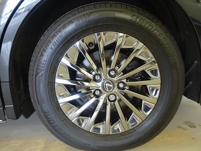 LM LM500h エクゼクティブ シートヒーター シートエアコン パワーシート オットマン フロアマット コネクテッド機能 ナビ 音楽プレーヤー接続 Bluetooth接続 TV 後席モニター ETC サンルーフ・ガラスルーフ(31枚目)