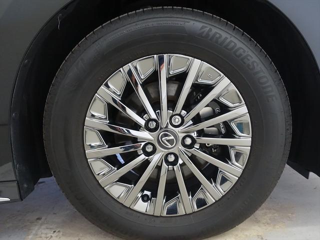 LM LM500h エクゼクティブ シートヒーター シートエアコン パワーシート オットマン フロアマット コネクテッド機能 ナビ 音楽プレーヤー接続 Bluetooth接続 TV 後席モニター ETC サンルーフ・ガラスルーフ(33枚目)