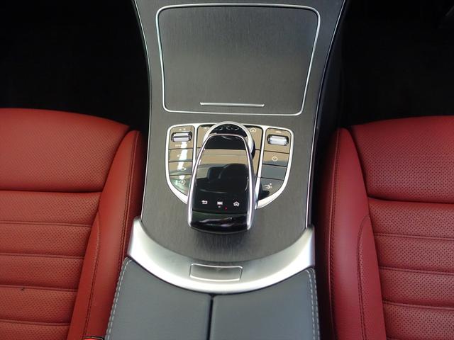 Cクラス C180 クーペ スポーツ レザーエクスクルーシブパッケージ シートヒーター パワーシート トランクスルー フロアマット コネクテッド機能 ナビ 音楽プレーヤー接続 Bluetooth接続 TV ETC サンルーフ・ガラスルーフ(16枚目)