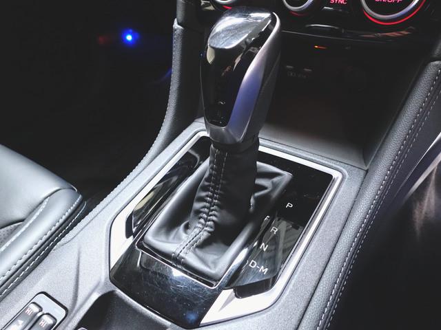 インプレッサスポーツ ２．０ｉ－Ｓ　アイサイト　シートヒーター　パワーシート　トランクスルー　フロアマット　ナビ　ＣＤ　音楽プレーヤー接続　Ｂｌｕｅｔｏｏｔｈ接続　ＴＶ　ＤＶＤ再生　ＥＴＣ　ＬＥＤヘッドライト　フロントカメラ　サイドカメラ（19枚目）