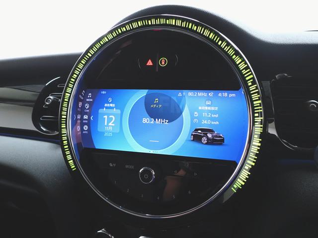 ＭＩＮＩ クーパーＳ　プレミアムプラスパッケージ　クラッシックトリム　シートヒーター　トランクスルー　フロアマット　音楽プレーヤー接続　Ｂｌｕｅｔｏｏｔｈ接続　ＥＴＣ　ＬＥＤヘッドライト　バックモニター　盗難防止（16枚目）