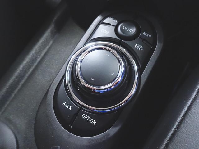 ＭＩＮＩ クーパーＳ　プレミアムプラスパッケージ　クラッシックトリム　シートヒーター　トランクスルー　フロアマット　音楽プレーヤー接続　Ｂｌｕｅｔｏｏｔｈ接続　ＥＴＣ　ＬＥＤヘッドライト　バックモニター　盗難防止（20枚目）