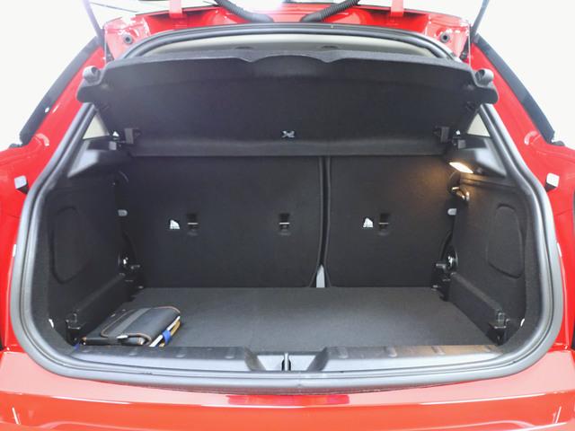 ＭＩＮＩ クーパーＳ　プレミアムプラスパッケージ　クラッシックトリム　シートヒーター　トランクスルー　フロアマット　音楽プレーヤー接続　Ｂｌｕｅｔｏｏｔｈ接続　ＥＴＣ　ＬＥＤヘッドライト　バックモニター　盗難防止（28枚目）