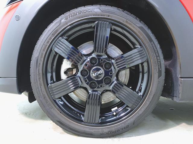 ＭＩＮＩ クーパーＳ　プレミアムプラスパッケージ　クラッシックトリム　シートヒーター　トランクスルー　フロアマット　音楽プレーヤー接続　Ｂｌｕｅｔｏｏｔｈ接続　ＥＴＣ　ＬＥＤヘッドライト　バックモニター　盗難防止（35枚目）