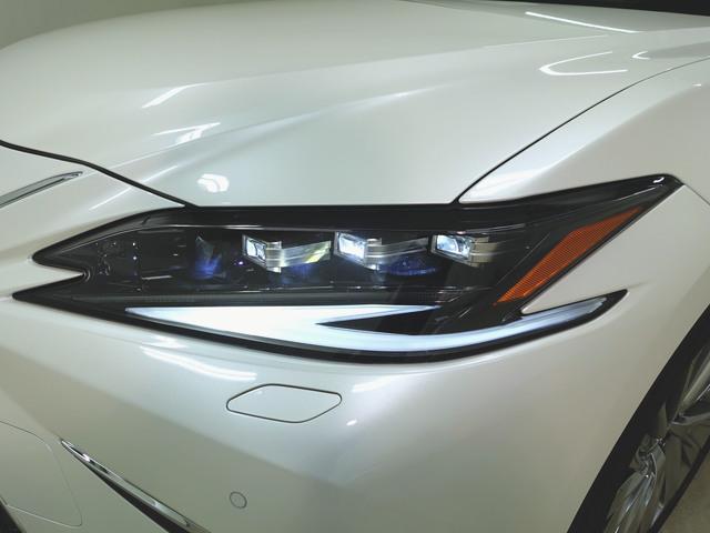 ヤナセの中古車は、すべて第三者検査専門機関（ＡＩＳ）によって、内外装から機関にいたるまで公正かつ厳正に検査されます。検査後、経験豊富なスタッフが、記録簿の確認、ＣＰＵ診断テストなどを実施いたします。