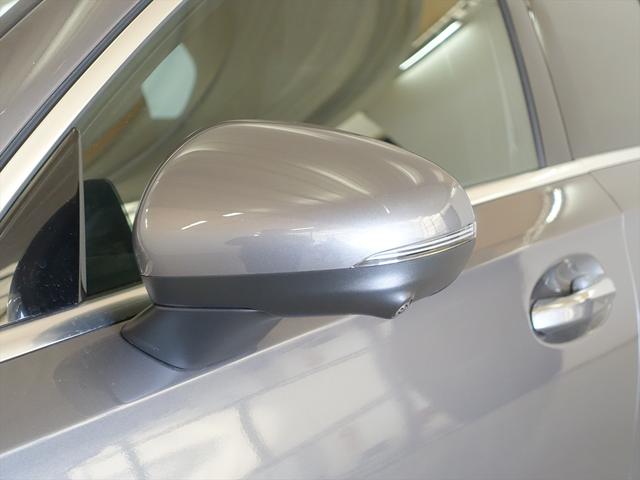 Aクラス A200 d AMGラインパッケージ アドバンスドパッケージ シートヒーター パワーシート トランクスルー コネクテッド機能 ナビ 音楽プレーヤー接続 Bluetooth接続 TV ETC サンルーフ・ガラスルーフ(8枚目)