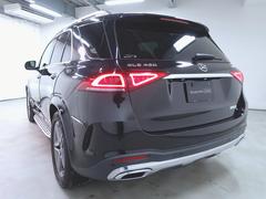 車両に関する装備・価格等ご不明点などはお気軽にお問い合せください。また、総額を表示している車両の納車に関わる費用等は別途料金がかかる場合もございます。詳細はヤナセスタッフへお問合せください。 6