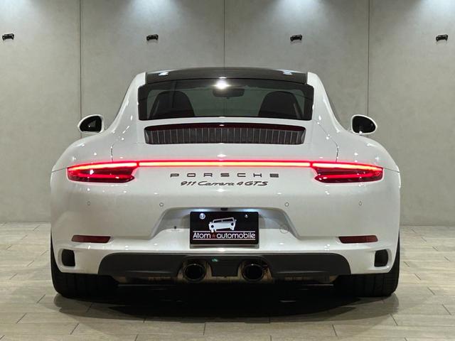 ９１１カレラ４ＧＴＳ　パークアシスト（リバーシングカメラつき）／プライバシーガラス／ポルシェ・エントリー＆ドライブシステム／フロアマット／助手席ラゲッジネット／スモーカーパッケージ(10枚目)