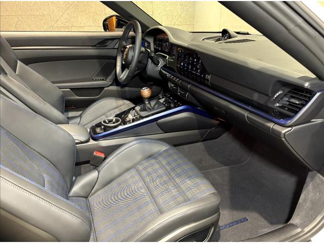 ９１１ ９１１カレラＴ　カブリオレ　Ｔ　カブリオレ・オプション：２１５・スポーツデザインＰＫＧ・２０／２１カレラＳホイール・ＨＤマトリックスＬＥＤヘッドライト・ＥｘｃｌｕｓｉｖｅＤｅｓｉｇｎテールライト・ＢＯＳＥ・パワーステアリング＋（21枚目）