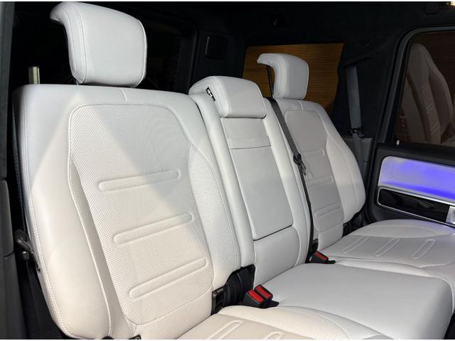 Gクラス G400d AMGライン G manufaktur program/新車保証/AMGライン/ラグジュアリーパッケージ/アダプティブダンピングシステム/ボディ同色スペアタイヤリング/ベンチレーター・ヒーター/Burmester(23枚目)