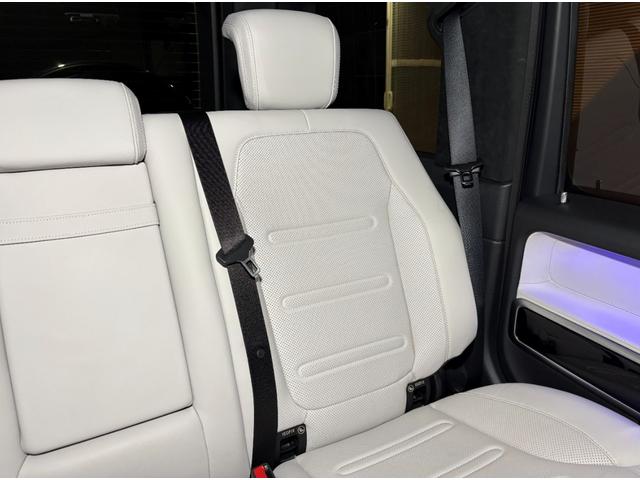 Gクラス G400d AMGライン G manufaktur program/新車保証/AMGライン/ラグジュアリーパッケージ/アダプティブダンピングシステム/ボディ同色スペアタイヤリング/ベンチレーター・ヒーター/Burmester(30枚目)