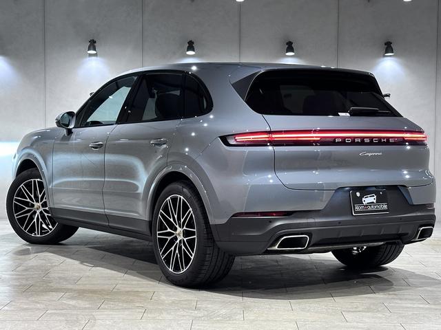 カイエン ベースグレード　オプション２３１・レジェンズカラー・スポーツクロノＰＫＧ・ＲＳ　ＳｐｙｄｅｒデザインＡＷ・１４Ｗａｙコンフォートシート・ベンチレーション・ＨＤマトリックスＬＥＤヘッドライト・パッセンジャーディスプレイ（13枚目）