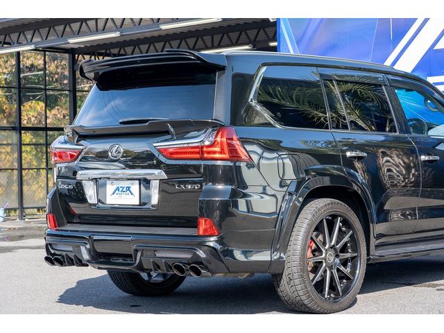 ＬＸ ＬＸ５７０　ＺＥＲＯＤＥＳＩＧＮエアロ＆マフラー　ＣＳＤブレーキ　ＳＫＹフォージドホイール２４インチ　マクレビ　後席モニター　ＨＵＤ　シートヒーター＆シートクーラー　クールＢＯＸ　電動トランク　サンルーフ（10枚目）