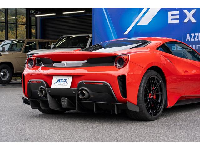 ４８８ピスタ ベースグレード　正規ディーラー車　ロッソコルサ　カーボンエクステリア　カーボンインテリア　チタン製エキゾーストパイプ　フロントリフター　フロント＆リアカメラ　２０インチ鍛造ホイール　レーシングシートリフター（8枚目）