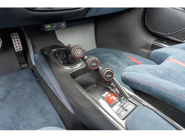 ４８８ピスタ ベースグレード　正規ディーラー車　ロッソコルサ　カーボンエクステリア　カーボンインテリア　チタン製エキゾーストパイプ　フロントリフター　フロント＆リアカメラ　２０インチ鍛造ホイール　レーシングシートリフター（14枚目）