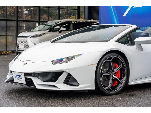 ウラカン ＥＶＯスパイダー　正規ディーラー車　４ＷＤ　カーボンブレーキ　フロントリフター　プロテクションフィルム　２０インチＡＷ　パーキングセンサー　ブラックソフトトップ　バックカメラ（10枚目）