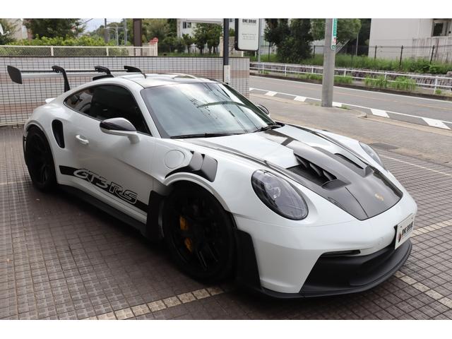 ９１１ ９１１ＧＴ３ＲＳ　左ハンドル　ヴァイザッハＰＫＧ　フロントアクスル　ＰＣＣＢ　登録済み未使用車　ポルシェダイナミックライトシステム　軽量鍛造マグネシウムホイール　サテン　ブラック塗装（6枚目）