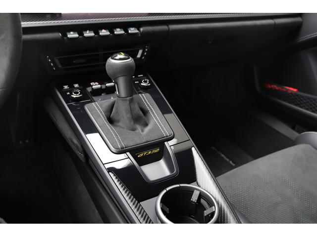 ９１１ ９１１ＧＴ３ＲＳ　左ハンドル　ヴァイザッハＰＫＧ　フロントアクスル　ＰＣＣＢ　登録済み未使用車　ポルシェダイナミックライトシステム　軽量鍛造マグネシウムホイール　サテン　ブラック塗装（47枚目）