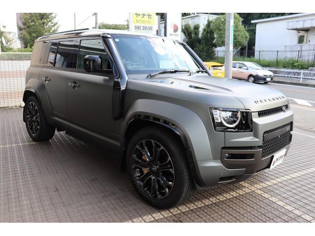ディフェンダー オクタ　エディションワン　限定９０台　マットグリーン　カーボンファイバーツインレイズドエアインテーク　ワンオーナー　ユーザー買取車　ディプロイアブルサイドステップキット（5枚目）