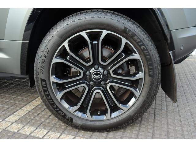 ディフェンダー オクタ　エディションワン　限定９０台　マットグリーン　カーボンファイバーツインレイズドエアインテーク　ワンオーナー　ユーザー買取車　ディプロイアブルサイドステップキット（10枚目）